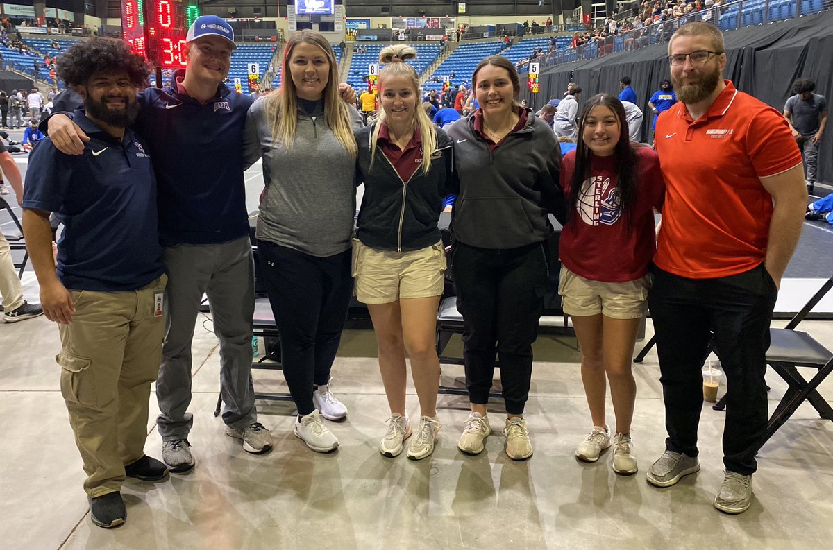 Nothing like learning from a former Sterling College Graduate. Thank you Troy Quezner (2017 grad) <a href="/the_quenz/">Troy Quenzer</a> for inviting us to the Falcon Invite for our students to learn and work a sport that we don’t have. #BeTheStandard <a href="/NAIAATA20/">NAIA Athletic Trainers Association</a> <a href="/MAATAD5/">MAATA District 5</a> <a href="/SterlingCSports/">Sterling Warriors</a> <a href="/FriendsFalcons/">𝗙𝗥𝗜𝗘𝗡𝗗𝗦 𝗙𝗔𝗟𝗖𝗢𝗡𝗦</a>
