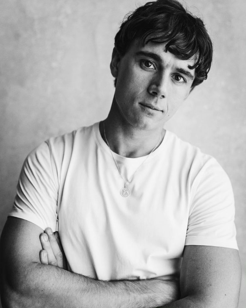 calamupdates's tweet photo. Nothing is better than a new photoshoot of Calam. He looks so good as always! https://t.co/5DdoE6B7Gv