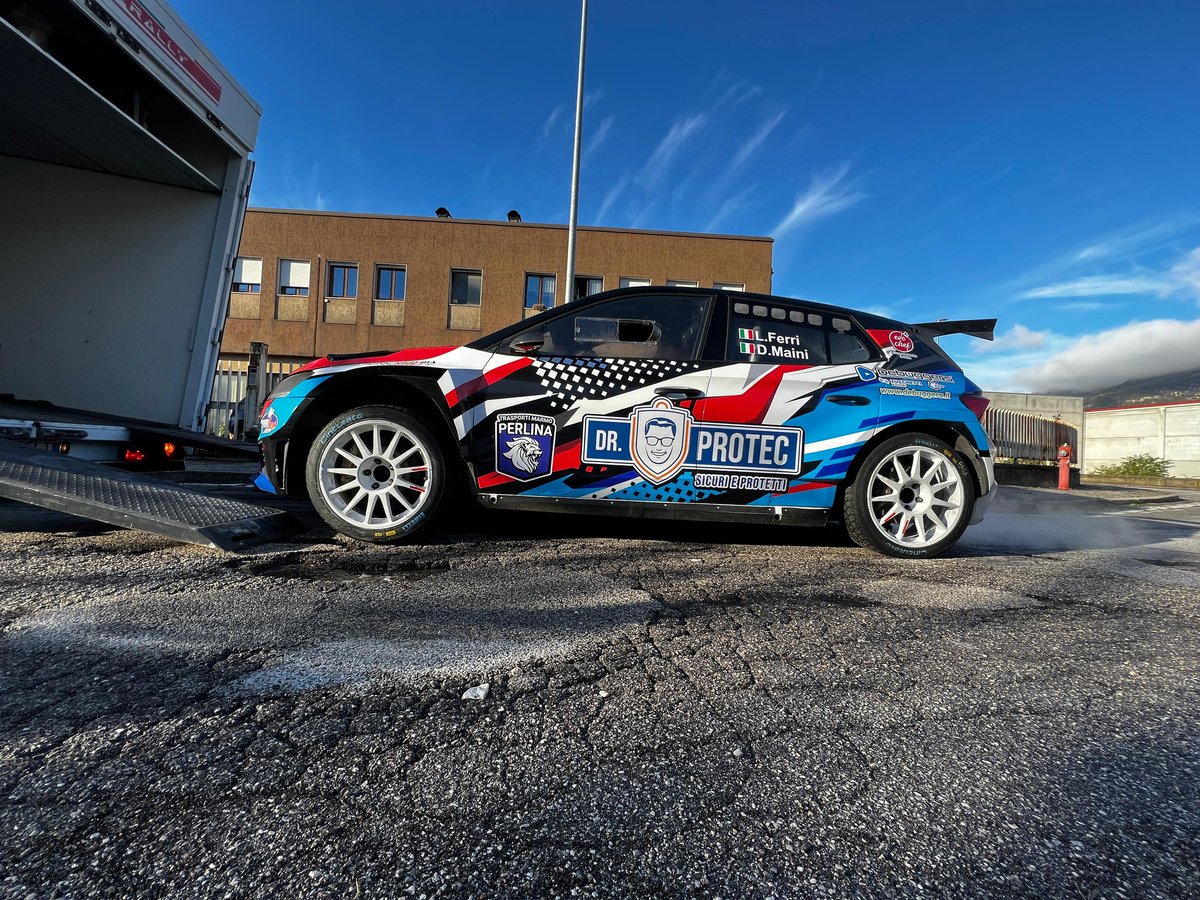 lucaferri_rally's tweet photo. Shakedown terminato Trentino Rally, questa Fabia RS me la sento meglio, è meno morbidona ma devo prendere la mano con i differenziali. 😎
#Debuggers, #DeltaRally, #DorianoMaini, #LucaFerri, #TrentinoRally, #SkodaFabiaRSRally2, #TrasportiMarmoPerlina, #Bericah, #FerriShop https://t.co/27GBvF9cjX