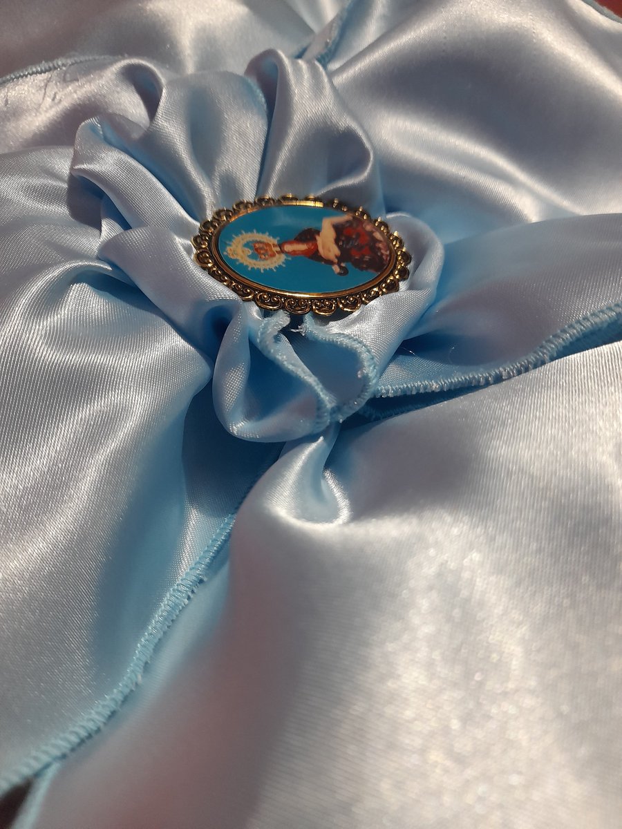 luciiaaa_002's tweet photo. Empieza la cuenta atrás 
Los días se vuelven especiales 
Ya se siente el olor a feria 
Los mejores colores rosa azul y rojo
Y el mejor perfume el olor a pólvora https://t.co/B0IG7pWNe9