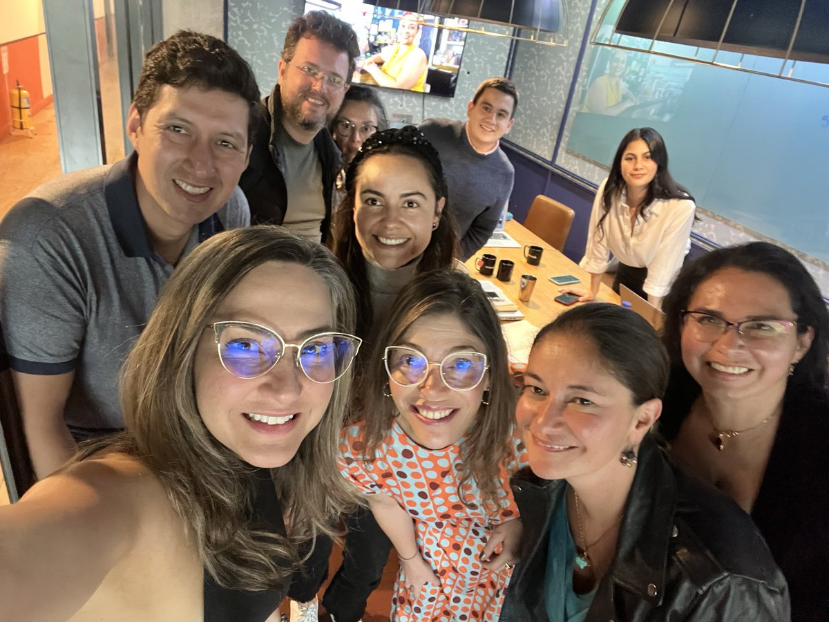 Carolina Duran 🩷💚 (@cduranco) on Twitter photo ✨🌍 ¡Dedicados a conectar las pymes colombianas con el 🌎! 🤝🚀 Gracias, <a href="/flaviasantorot/">Flavia Santoro Trujillo</a> y <a href="/brunorondani/">Bruno Rondani</a>, por compartir conocimiento y experiencia. Con las #conexionesefectivas y @buildingmarketslatam + <a href="/100openstartups/">100 Open Startups</a> llevaremos a los emprendedores nuevos mercados 💡🌎 ✨🌍 ¡Dedicados a conectar las pymes colombianas con el 🌎! 🤝🚀 Gracias, <a href="/flaviasantorot/">Flavia Santoro Trujillo</a> y <a href="/brunorondani/">Bruno Rondani</a>, por compartir conocimiento y experiencia. Con las #conexionesefectivas y @buildingmarketslatam + <a href="/100openstartups/">100 Open Startups</a> llevaremos a los emprendedores nuevos mercados 💡🌎