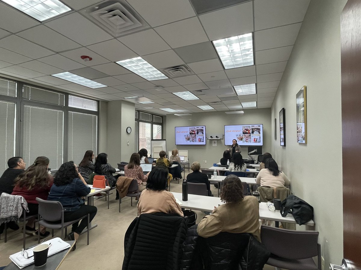Mrs_SSancheZ's tweet photo. Welcoming our members to our Fall Workshop Nuevos Horizontes para la Comunicación y Cultura. #aatsp2023 #visualstrategies #spanishteachers https://t.co/SwrGZgm9mE