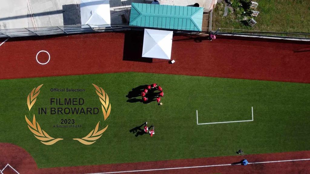 Comedian see no evil tweet media