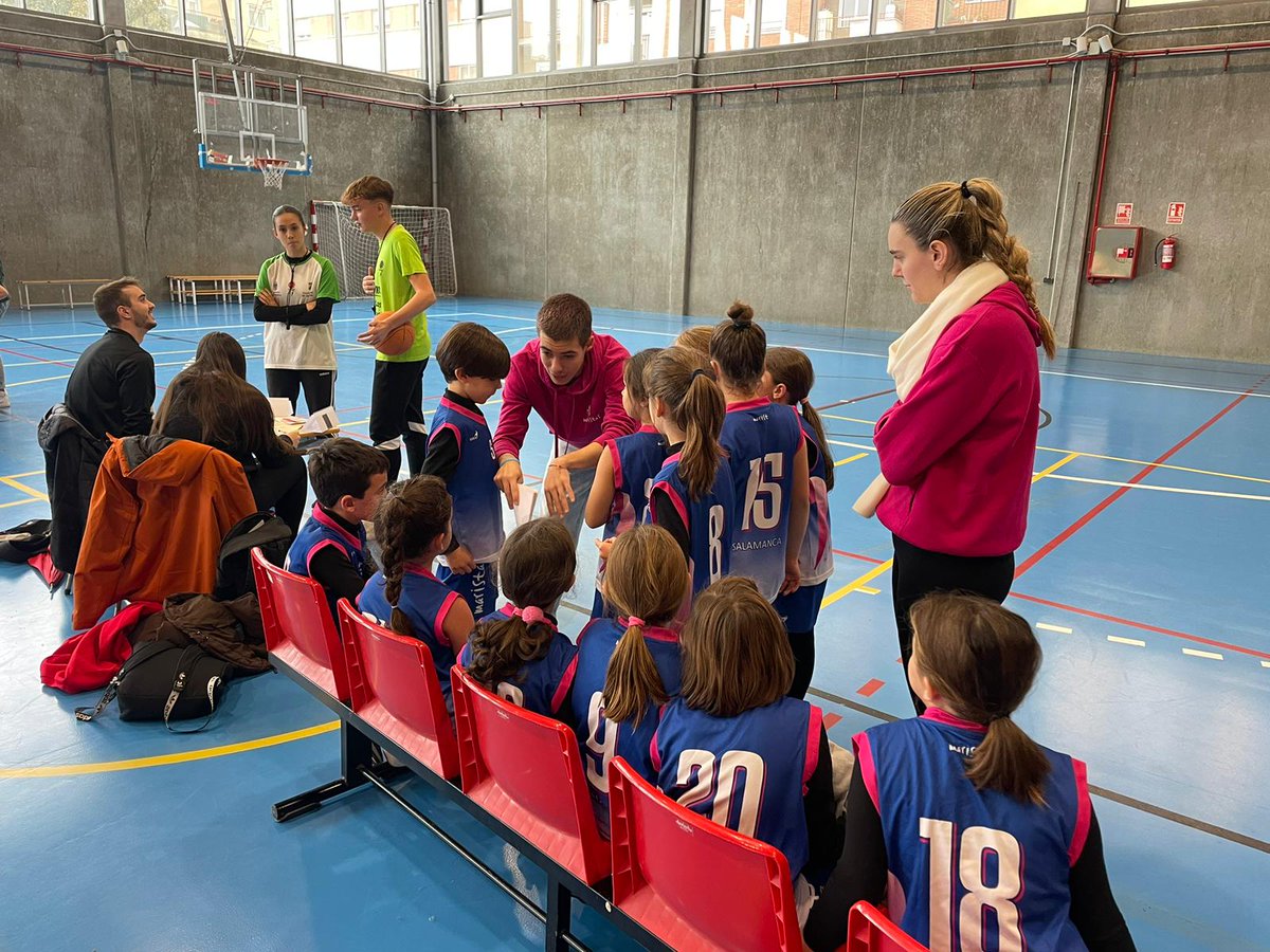 DeportesMarsa's tweet photo. ¡¡Arrancan los Juegos Escolares!!
Y con ello, la ilusión y el trabajo de nuestros alumnos y entrenadores...
¡Hala Maristas! 🏀⚽
@MSalCha @deportes
@maristas https://t.co/Era6pDD7QY