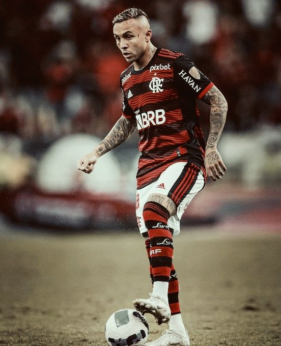 Hoje tem #VamosFlamengo

@Evertons <a href="/Flamengo/">Flamengo</a>