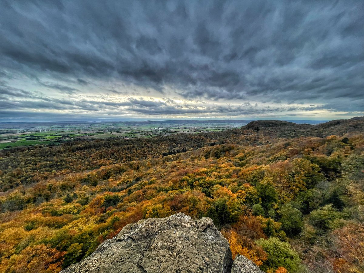 Letzte Chance auf ein gutes Bild, bevor der Regen kommt. Zersen, Hohenstein <a href="/Kachelmannwettr/">Kachelmannwetter</a>