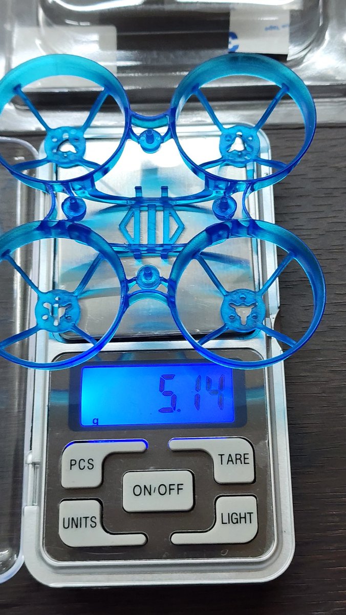 kmnn16's tweet image. Newbeedrone
Cockroach
V3…カーボン入れてまも
めちゃ軽い‼️
#カモシー工房
#NEWBEEDRONE