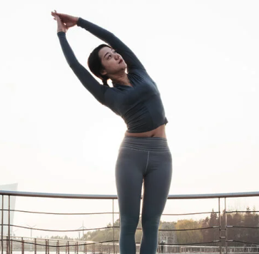 Stretching for you vs stretching for me 😈 https://t.co/49rIDToRKY