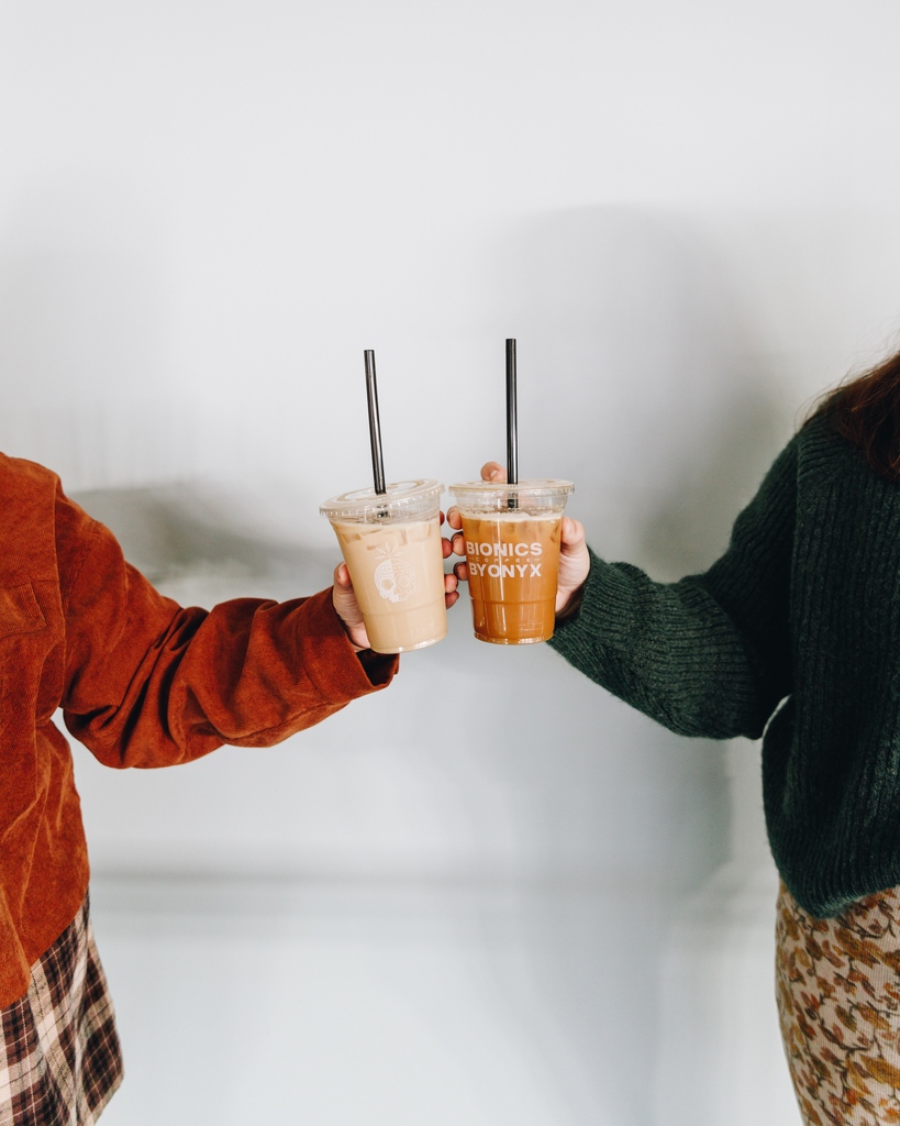 flyxna's tweet image. The future is here and you can now experience local coffee favorites served by a robotic arm 😱 Bionics ByOnyx is up and running so make sure to stop by whether you’re flying in or flying out ✈️
.
.
#futuristicbrew #localfavorite #bionicsbyonyx #flyxna #nwarkansas