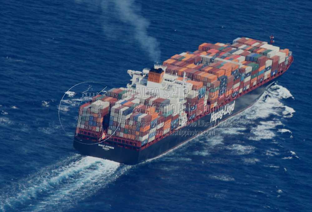 Shipguru's tweet photo. #SouthKoreanbuilt #Containership #BASLE_EXPRESS #underway #offshoreSicily - 08.04.2011- https://t.co/nfgboxc3g3 - NO PHOTOS can be used or manipulated without our permission @HapagLloydAG https://t.co/UwbbSHwPpE