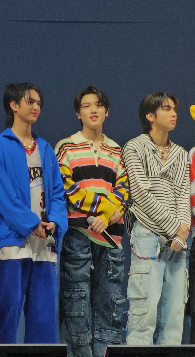 RestInCheese_'s tweet photo. ล่าสุดพี่ลูกชีสสโตแล้วของจริง ยืนเทียบกับคนอื่นคือดูไม่เด็กแล้ว 
#CHEESEchayapol https://t.co/Ymgid4GyE2