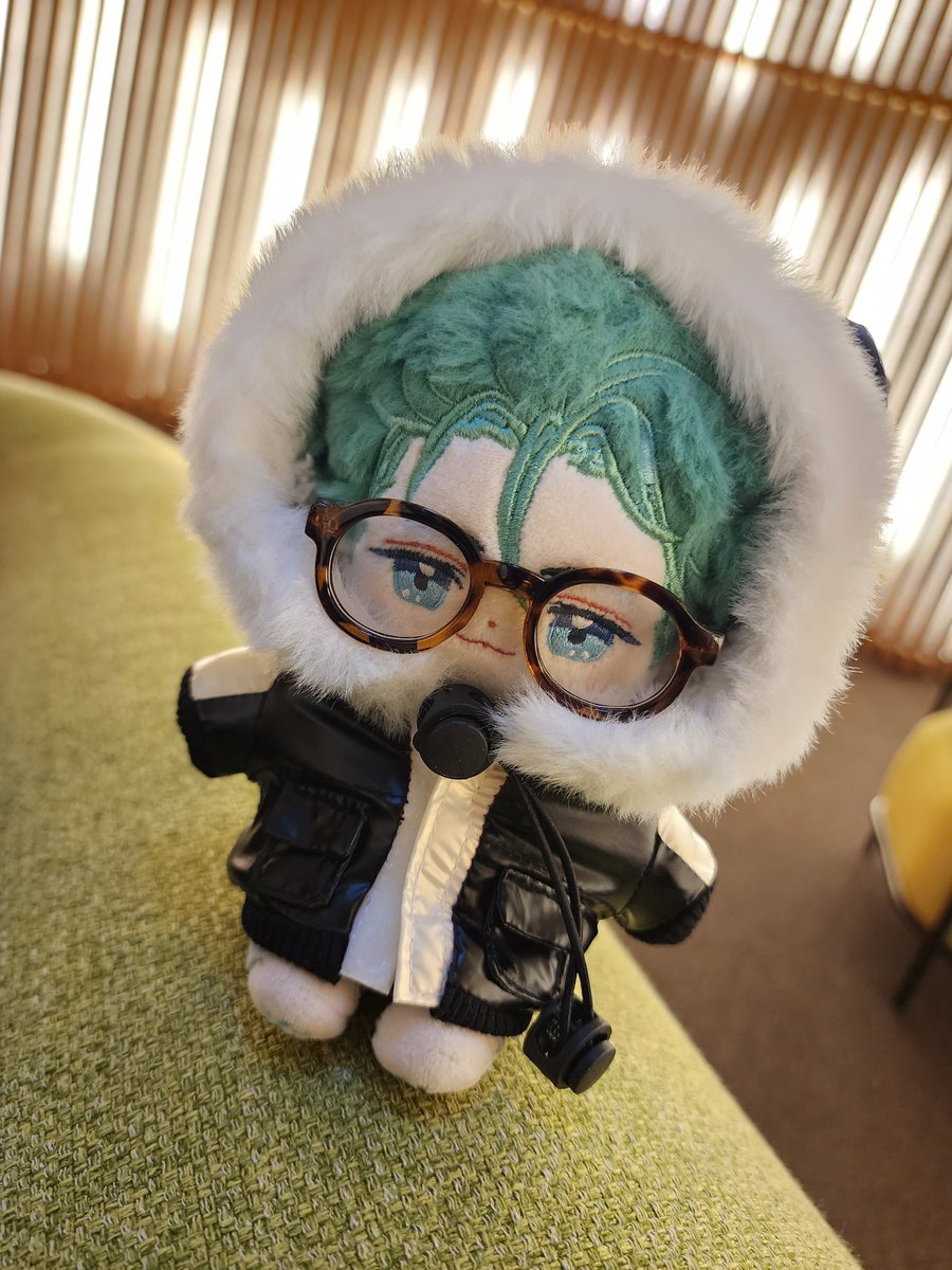 rument_som's tweet photo. 오늘 관극하러 가는 김에 미나톳치를 데리고 갔는데...
사진은 한장이 끝이네🤣🤣🤣 https://t.co/dk69fZImpf
