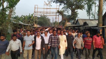 বিএনপির হরতালে যুবলীগ নেতার হত্যাকারীদের গ্রেফতারের দাবীতে বিক্ষোভ ও সমাবেশ