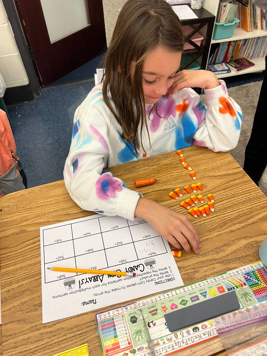 ClassWithMissK's tweet image. Practicing multiplication strategies and arrays in the most festive way possible this past week. 🧡🎃