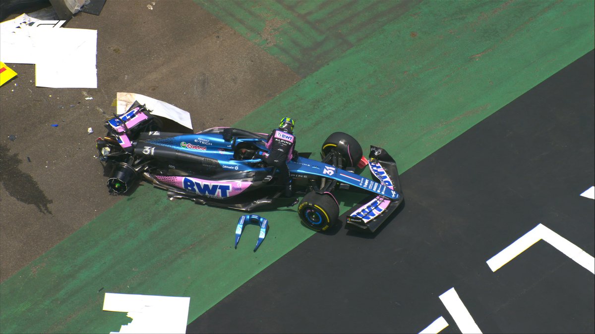 🚩 RED FLAG 🚩

Esteban Ocon has crashed out of the Sprint Shootout!

The Frenchman is out of the car 

#BrazilGP #F1