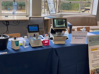 Nirmalksingh1's tweet photo. Join Open House today to explore our prestigious Biotech/Biomanufacturing and Genomics programs @MassBayCommCol . Discover the future of biotechnology, unleash your potential with genomics, and revolutionize biomanufacturing! https://t.co/h1l7mQdTHv