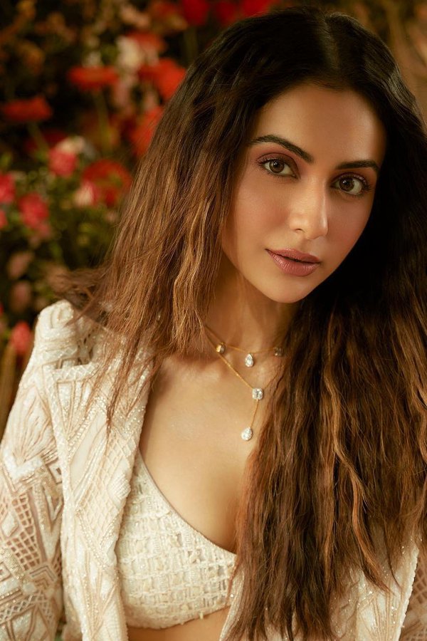 F-GJpxoWoAAByq6?format=jpg&name=900x900