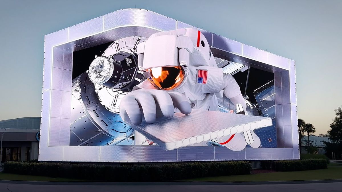 ComputerArts's tweet image. NASA’s 3D billboard is out of this world trib.al/8WTGsAu