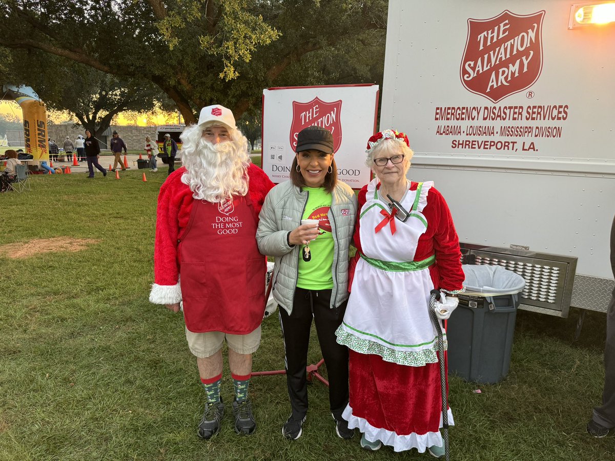 NewzShooter's tweet photo. @DanJovicNews and @jacquejovic emceeing the Red Kettle Run event this morning. #KTAL #Salvationarmy https://t.co/6bX3O4698H