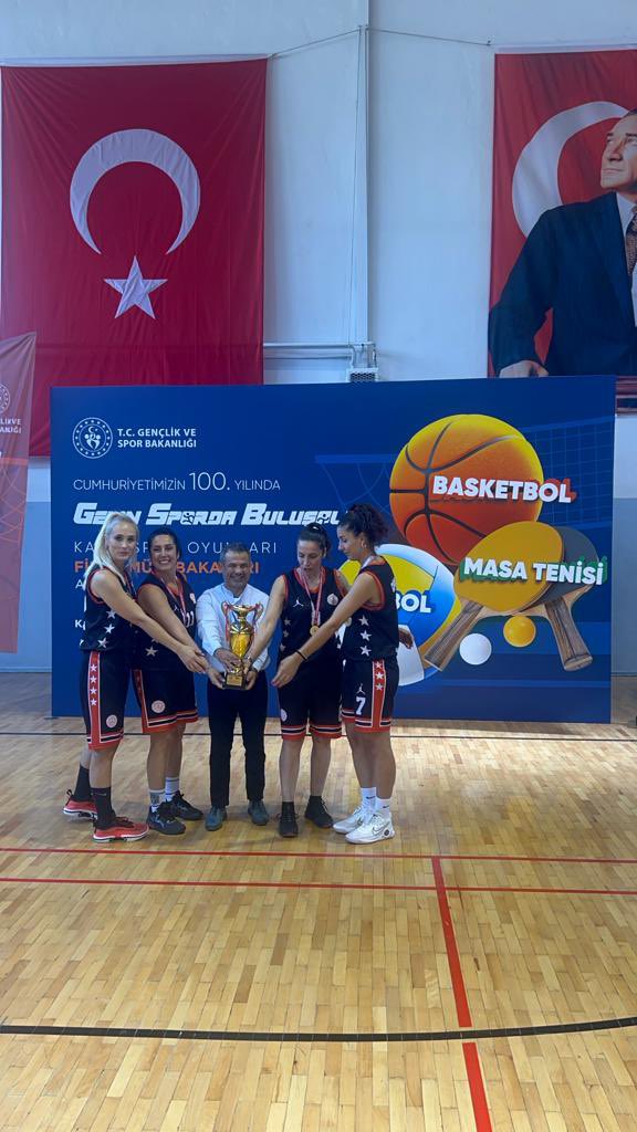 MersinMEM's tweet photo. Cumhuriyetimizin 100. yılı etkinlikleri kapsamında düzenlenen "Kamu Spor Oyunları" nda ilimiz geneli yapılan müsabakalarda,
İl Milli Eğitim Müdürlüğümüzü temsil eden kadın ve erkek öğretmenlerimizden büyük başarı

✍️ https://t.co/Wmcw0s2ahA
@ahpehlivan53 @fazilet_durmus https://t.co/2TirbGgnYL