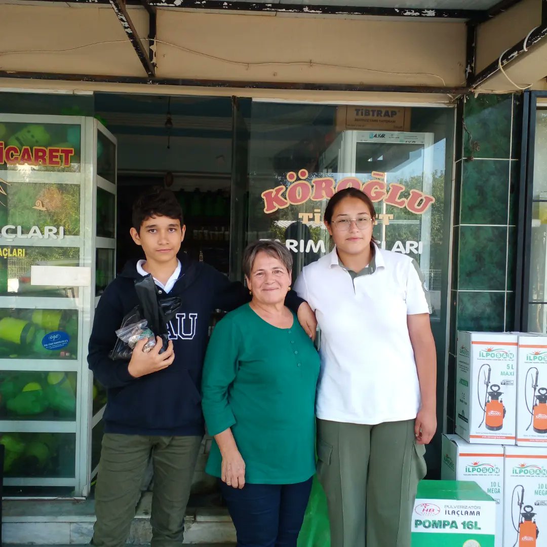 Bizde kendimize bunları bize temin edebilecek kişiler aramaya başladık. Sonunda bulduk ve onlarla iletişimi geçtik. Köroğlu Ticaretteki teyzemiz ve amcamız bize çok yardımcı oldular.