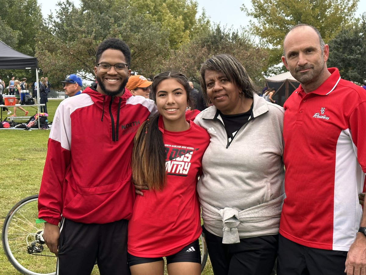 Abigail Perez finished the State X-Country meet with a 19:04 time!