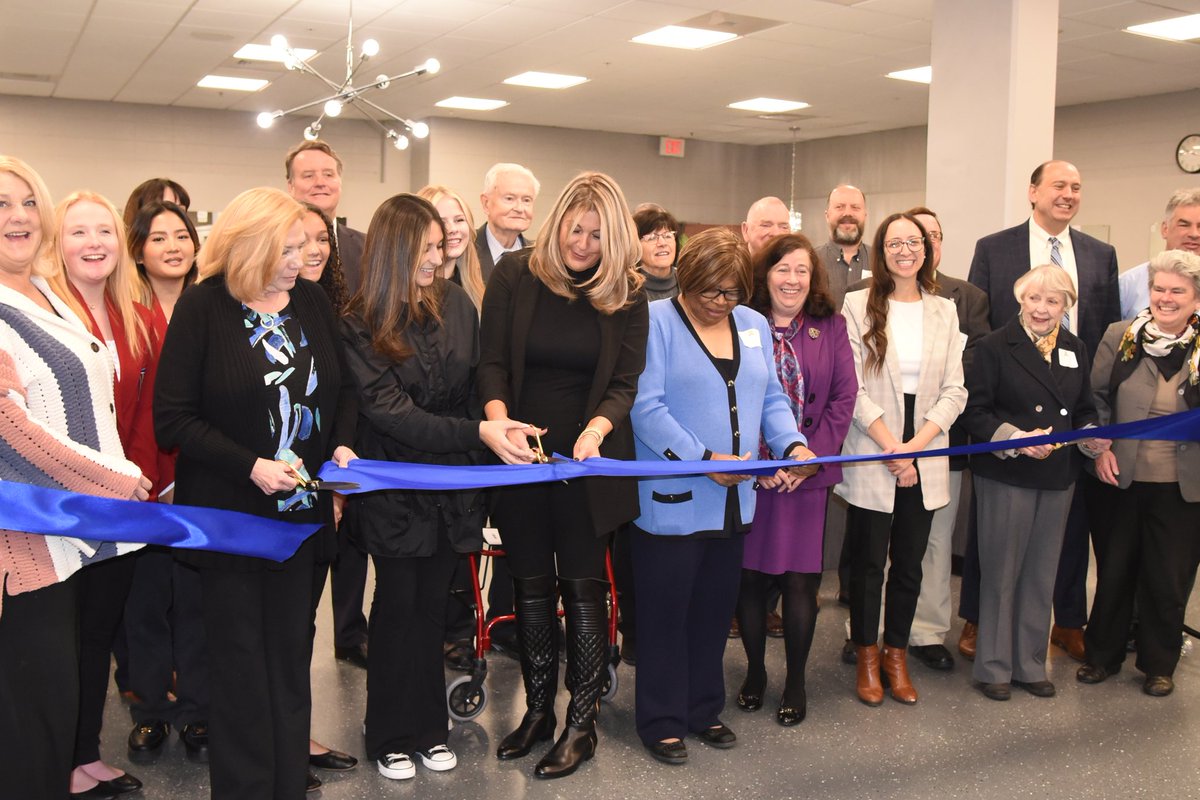 AssabetSuper's tweet photo. Yesterday, we held an amazing 50th Anniversary Building Rededication &amp; Ribbon Cutting of our newly renovated Cosmetology Salon. Many thanks to all of our state &amp; local leaders and communities their continued support!
@JamieEldridgeMA @senrobynkennedy @repkatehogan @KateDonaghue https://t.co/Bwaw7RSQzM