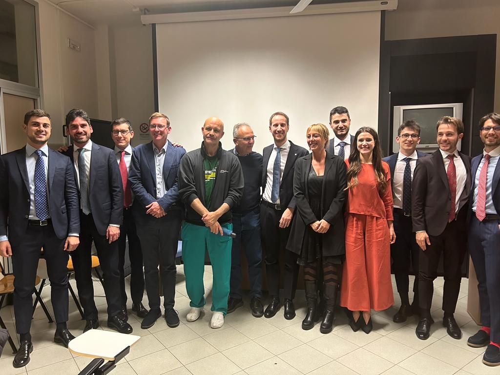 Antonio Andrea Grosso (@grossoanton) on Twitter photo Finally Urologists!
Thanks to my mentor, professor <a href="/minerviniandre/">Andrea Minervini</a>, for his support and mentorship over these years. A real example of what you can achieve with true passion and dedication.
Thanks to my colleagues for their friendship and for sharing this journey together Finally Urologists!
Thanks to my mentor, professor <a href="/minerviniandre/">Andrea Minervini</a>, for his support and mentorship over these years. A real example of what you can achieve with true passion and dedication.
Thanks to my colleagues for their friendship and for sharing this journey together