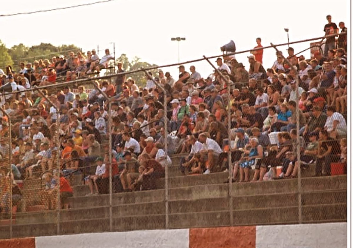 What a crowd!! #racing #shorttrackracing #racetrack #raiseawareness #nascar  #championship #saturday