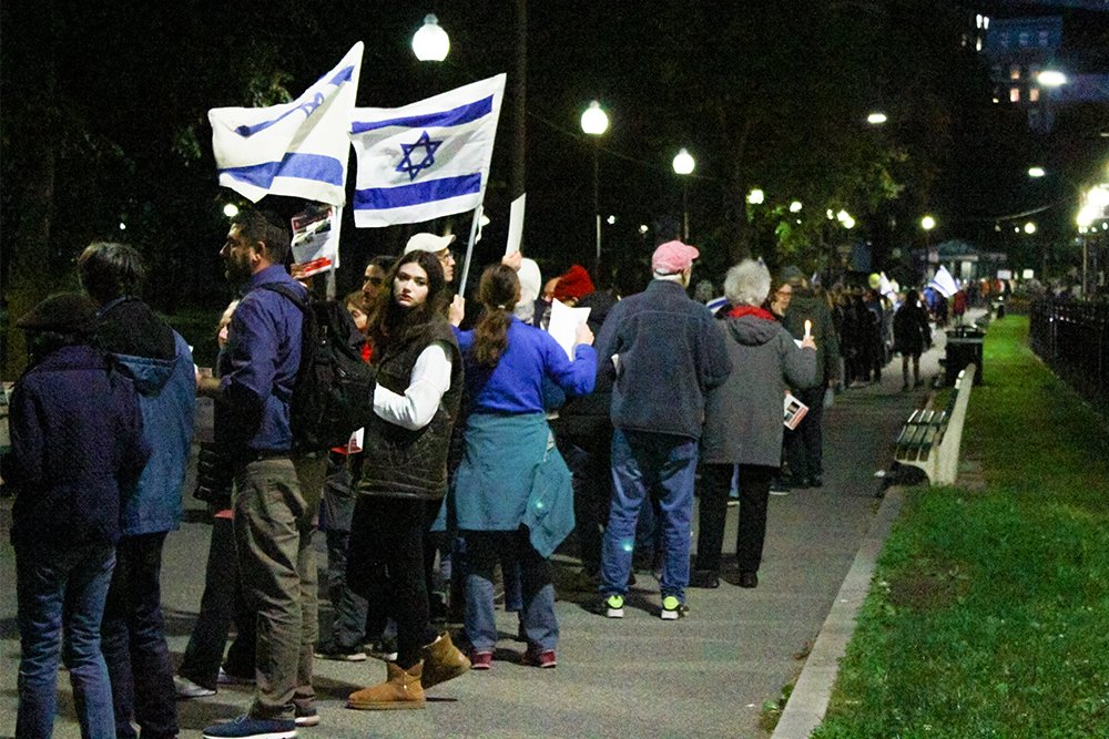 BrooklineChron's tweet photo. Rally For #Israel TOMORROW in Brookline by @JewishBoston
#Jews &amp; non-Jews invited. Sun, Nov 5th, 12p, 9 Babcock St, #Brookline. "Gather as a community to take pride in #Jewish life &amp; show our support for Israel." Flags provided at event.
More Details:  https://t.co/eHr6KHokbA https://t.co/JDTZjxSrj0