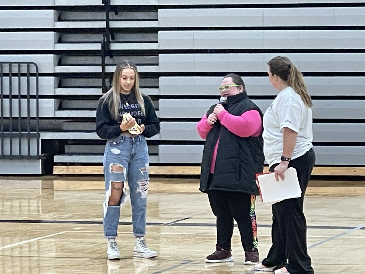 2023 grad Hannah Duskie was recognized as the Unified Partner of the year. Presenting the award was Izzy  Torres, current BSHS student and Hannah’s best friend!