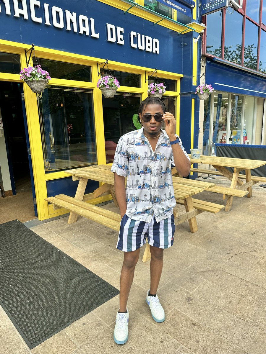 Nrs_Danie's tweet photo. Three dose of me without adverse effects 💙🤍 https://t.co/0mLGUUuvPV