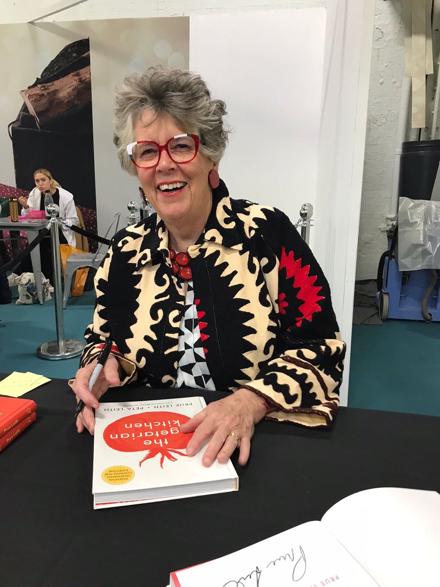 BatterseaBookshop tweet media