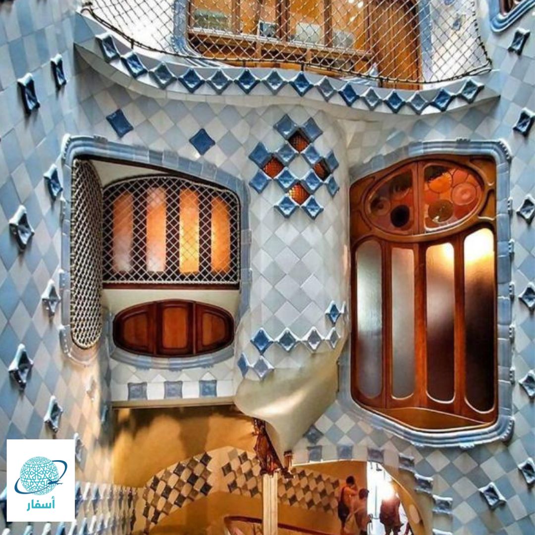 Asfaar2023's tweet photo. مبنى كازا باتلو
من أجمل التصاميم التي دخلت قائمة التراث العالمي وهو يحمل تصميم من النادر مشاهدته، يقع المبنى في منطقة باسيغ دو غراسيا في مدينة برشلونة - اسبانيا.

للتواصل مع فريق أسفار للرحلات التاريخية
واتساب +965 50028222

#سفر #برشلونة #اسبانيا https://t.co/hB6MfSpo71