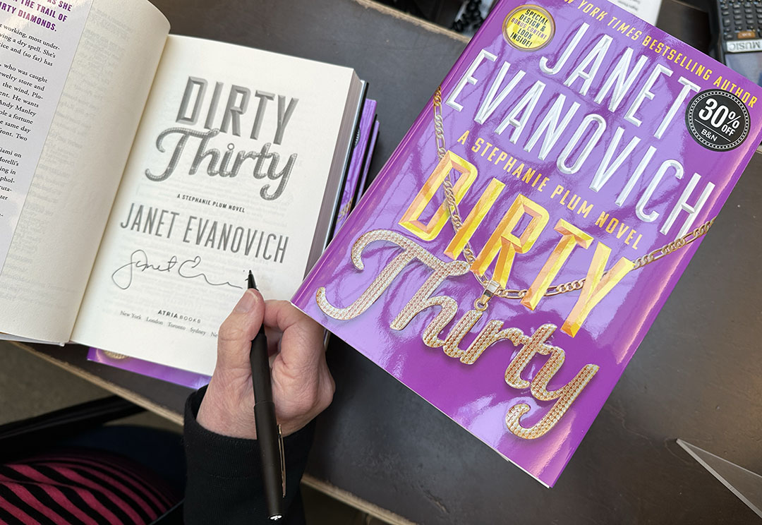 If you live in the Chapel Hill, NC area, @bn_newhope in New Hope Commons has signed copies of DIRTY THIRTY plus various paperbacks, including THE RECOVERY AGENT.