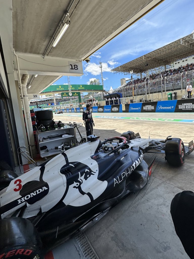 heading out for SQ3, c’mon guys!

#BrazilGP