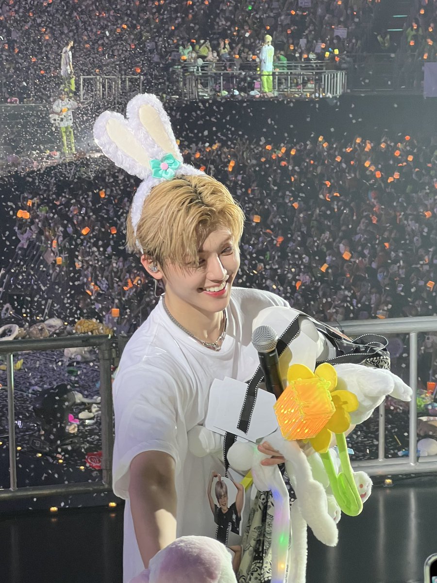 jaemin, thank you for always appreciating us and showing us love. i hope you always receive 100x more the love you give ♡