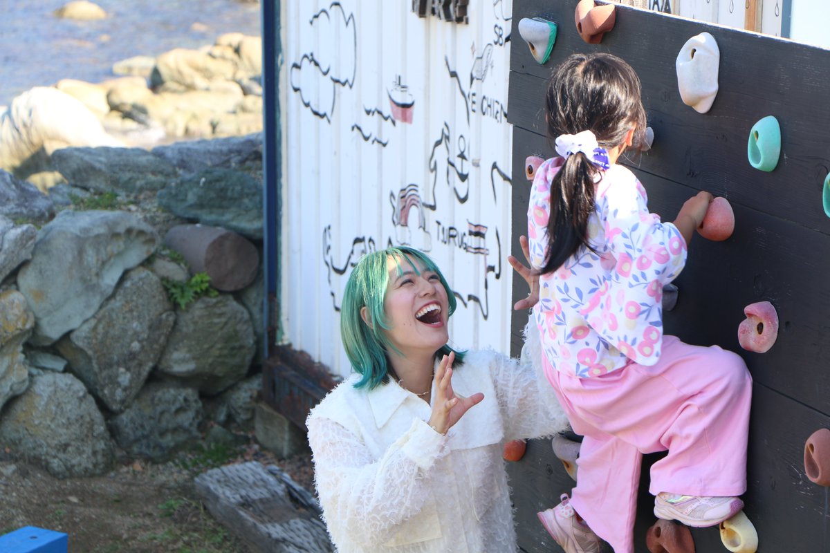 5Lijk9qfl's tweet photo. 🌸#さくらいと 🌸さん
🌿 #彩葉わかな 🌿さん 
被写体モデル📷 その１

撮影に向けてまず ＃くにみクラゲ公民館 さんに撮影の許可を🪼
お昼を挟む時間、子供連れなのでご飯は撮影時間に食べる選択をする☕️
しかし、食事中は撮影しないと決める
デートnowだけ例外🙇‍♀️
そこで ＃cafeMARE さんからスタート https://t.co/WOv0NYFJnj