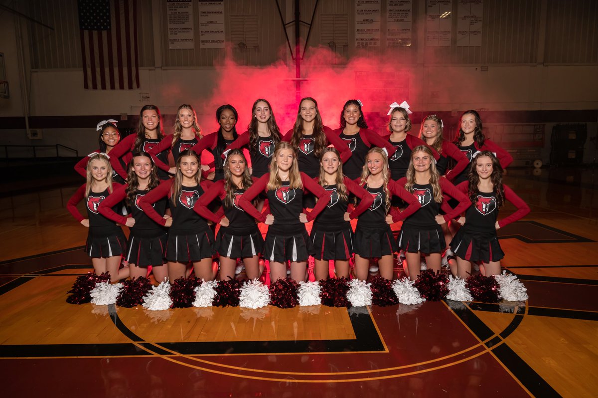 davidsonacademy's tweet photo. DA Bear Nation wishes @DABEARS_CHEER the best of luck as they compete today at the TSSAA state meet at MTSU!
@athletics_da
πΈ: @CalliHumePhoto
#theDAway #DAcheer #davidsonacademy https://t.co/W2MVkIrNvC