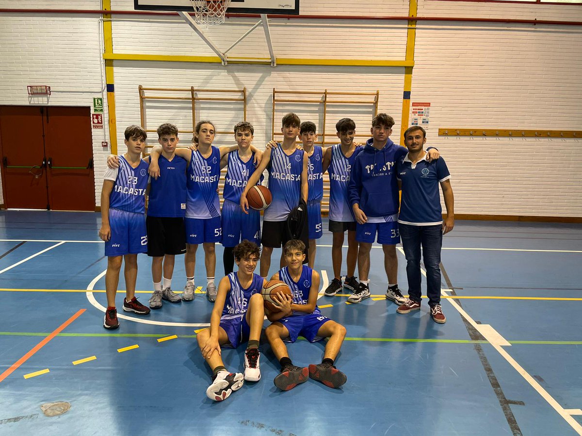 El Macasta en masculino.

#irconlosquegananesmuyfacil