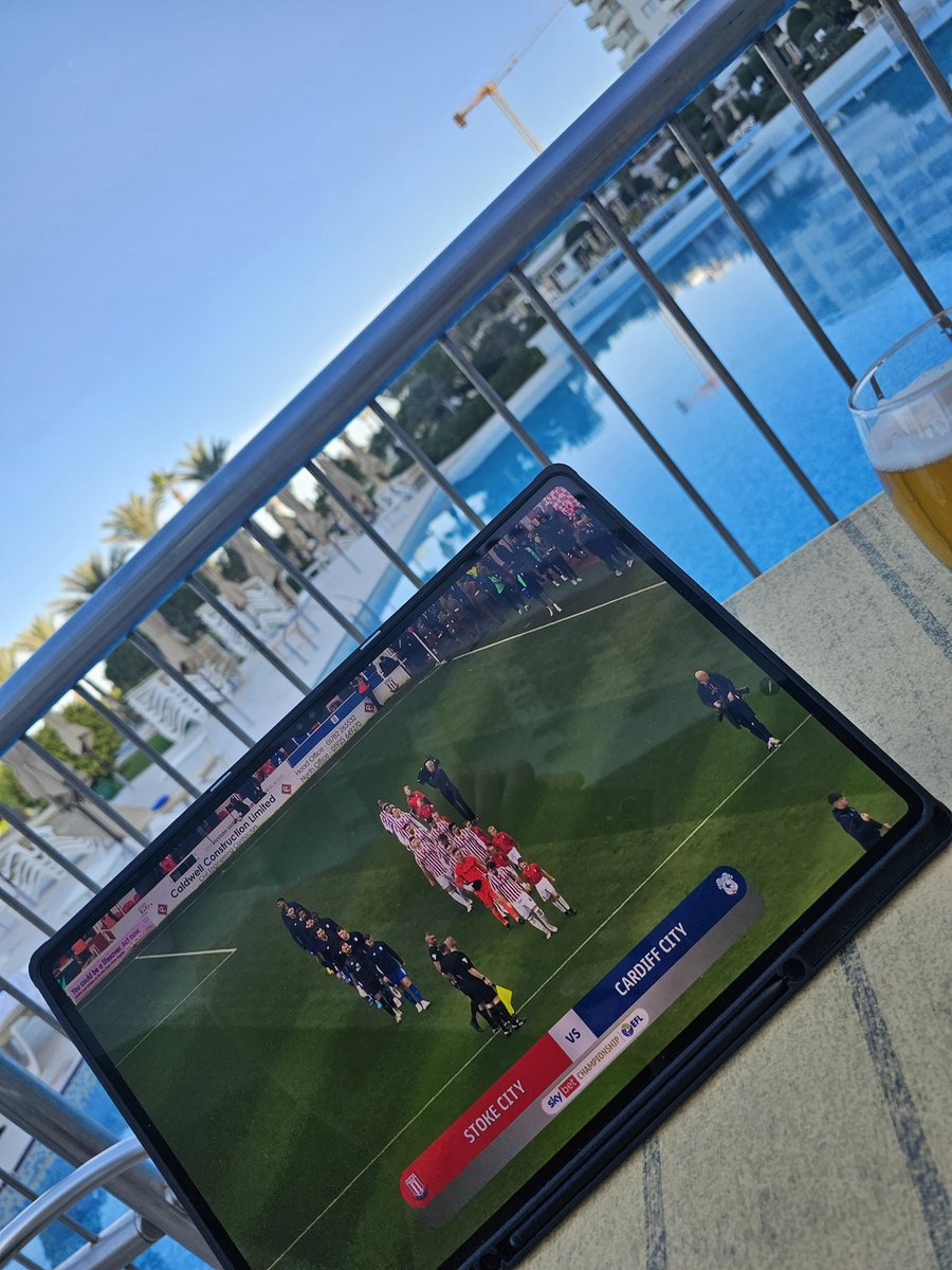 71tony_m's tweet image. Come on Stoke!!!!
#poolbar #Tunisia