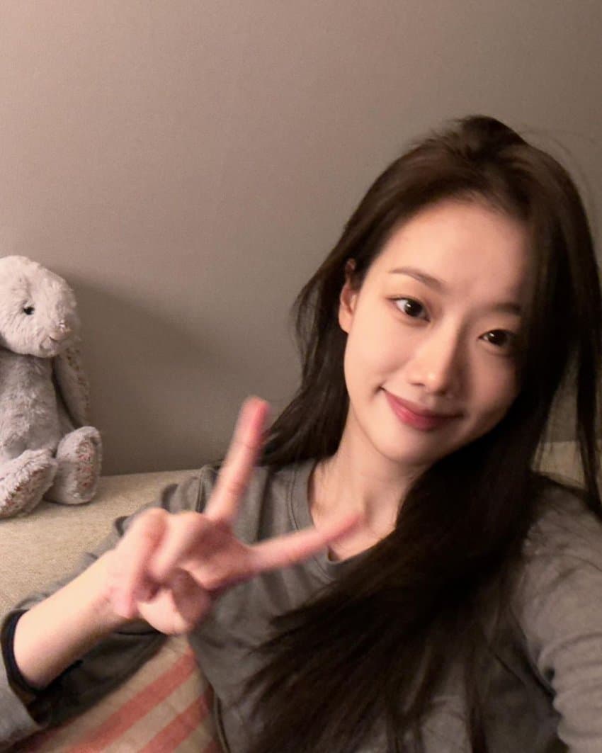 231104 betterlee_0824 instagram Update

🩶🥨🪽

instagram.com/p/CzOJ6UjSjlX/…

#이나은  #LEENAEUN