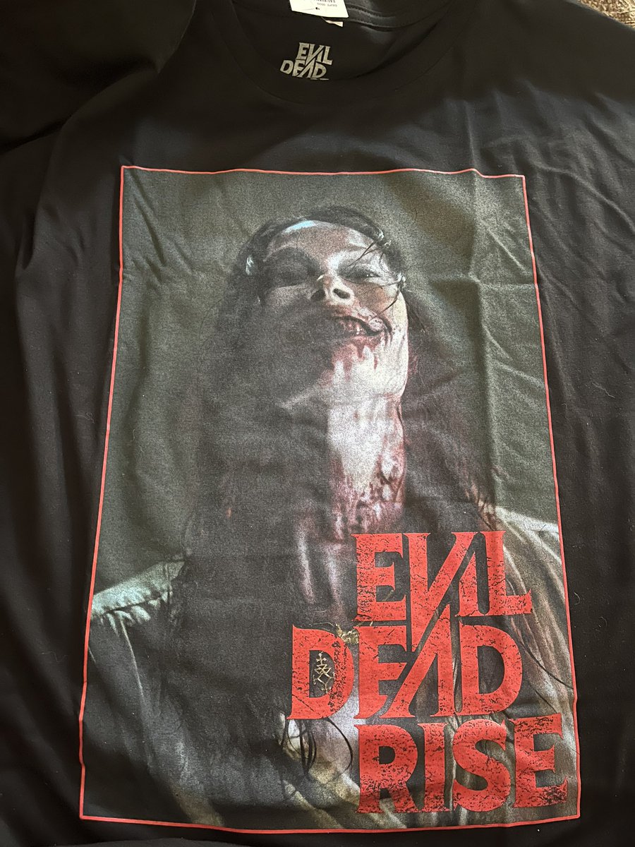 Just got this delivered. New shirt featuring MOTHER!!  (Looks much better in person). 
#horror #HorrorCommunity #EvilDeadRise
