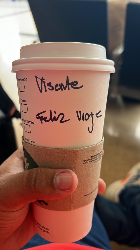Viceversado's tweet photo. Nunca espero nada de ti y siempre logras decepcionarme. @StarbucksCOL https://t.co/yh8nHkSVX3