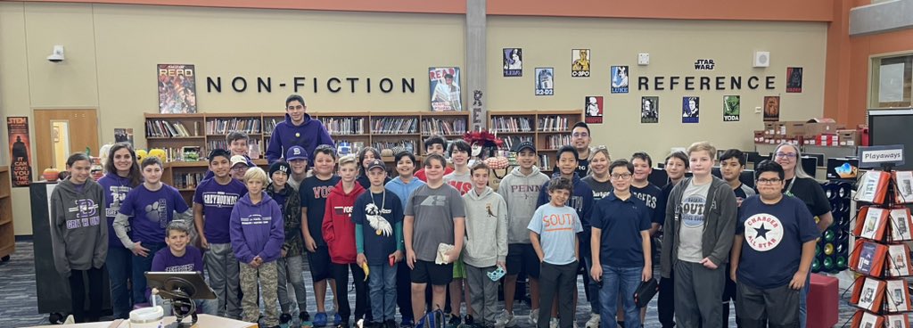 BMSS_LIB's tweet image. BISD MS Fall eSports Tournament happening right now!  Voss, North and South in the house today! @BoerneISD @BoerneMSSouth @griffinBISD @BoerneMSNorth @mstechie_2002