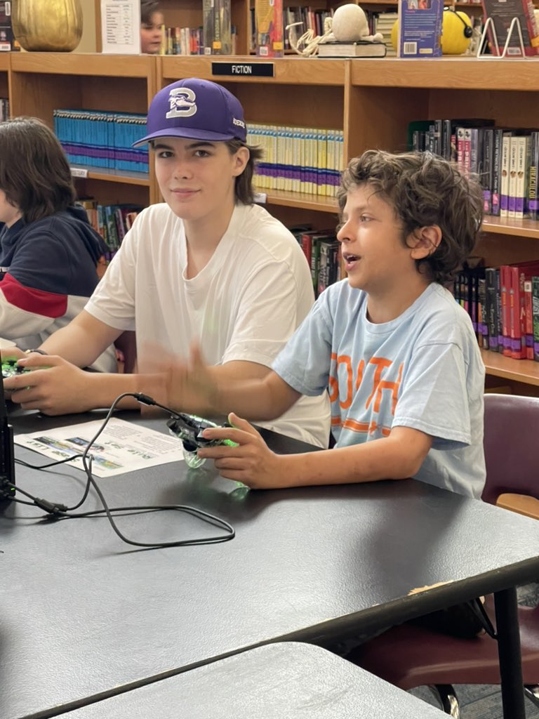 BMSS_LIB's tweet image. BISD MS Fall eSports Tournament happening right now!  Voss, North and South in the house today! @BoerneISD @BoerneMSSouth @griffinBISD @BoerneMSNorth @mstechie_2002