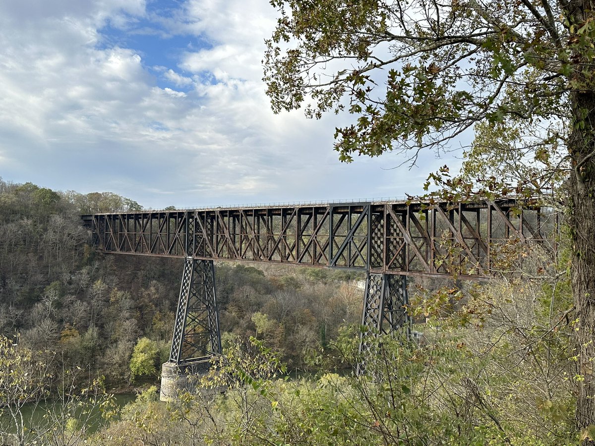 railstream's tweet image. Working our way down to Texas, and doing a little model #railroading recon on the way! @nscorp High Bridge