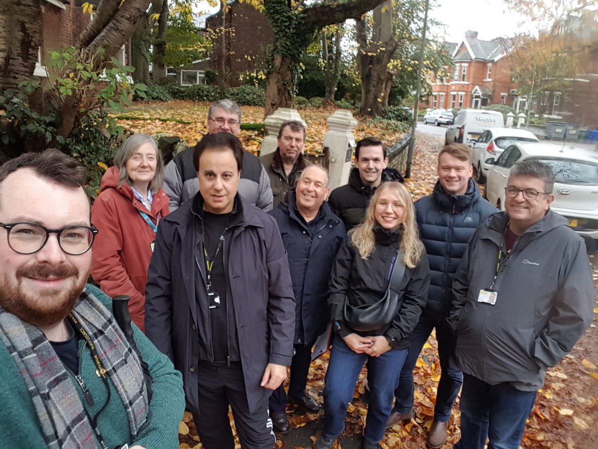 Great session out on the doorstep today for Cllr Imran Rizvi and the Holyrood Labour Team. Residents glad to see we are out all year round, rain or shine!