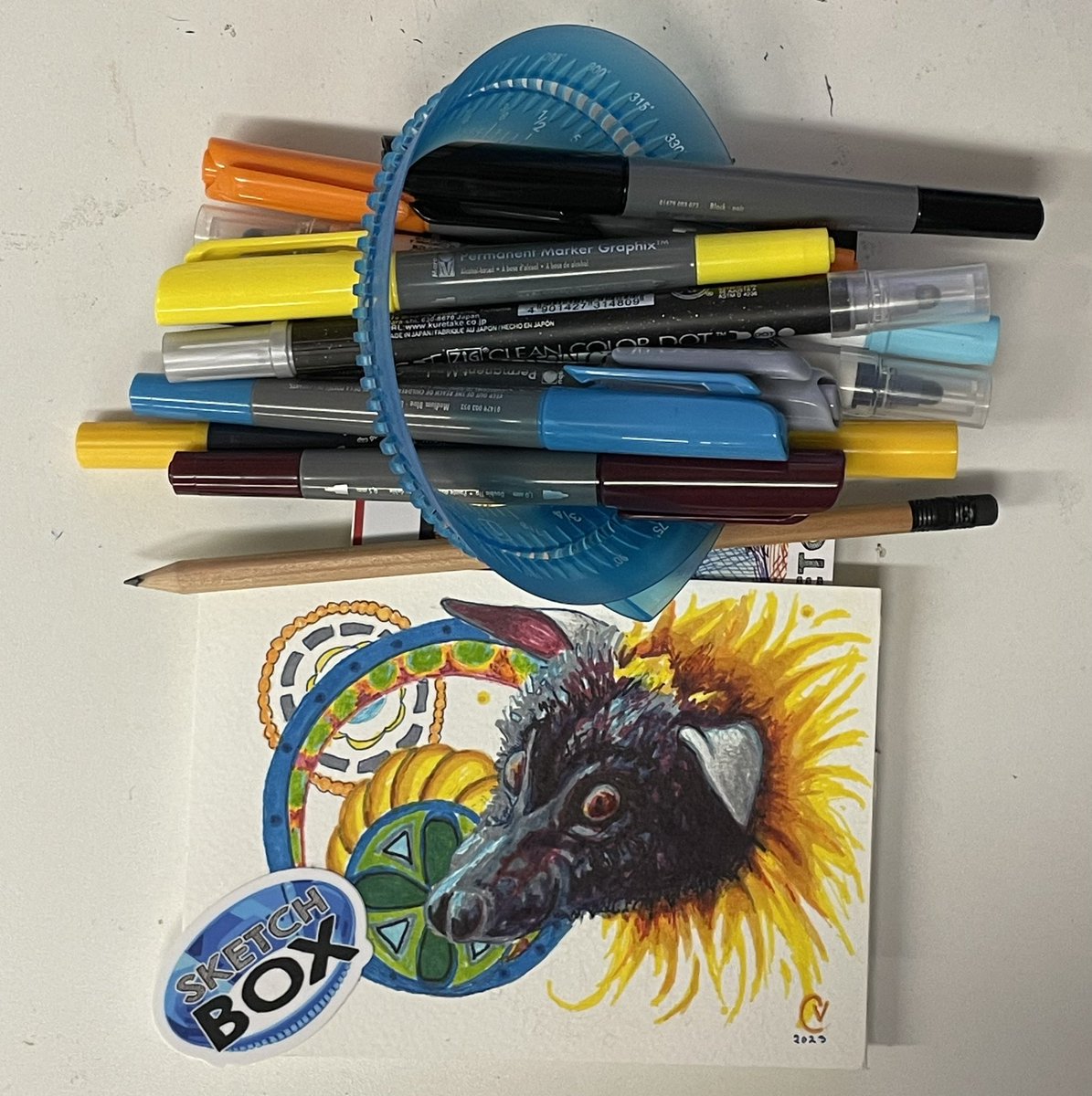 reelfunstudios's tweet image. November @getSketchBox supplies and art! Yay! #getsketchbox #novembersketchbox #goldenbat