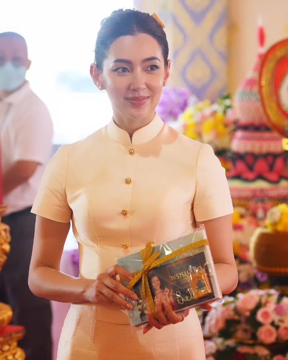 welovesuphan's tweet photo. อนุโมทนาบุญ สาธุ  "เบลล่า ราณี" และคณะมาเป็นประธานในงานทอดกฐินสามัคคี เพื่อบูรณะวัดกลางและโบราณสถาน ณ พระสุพรรณเจดีย์เฉลิมพระเกียรติ วัดกลาง อ.บางปลาม้า จ.สุพรรณบุรี
#ทอดกฐิน #วัดกลาง #บางปลาม้า #สุพรรณบุรี #เบลล่าราณี https://t.co/TxlJzNoVJD